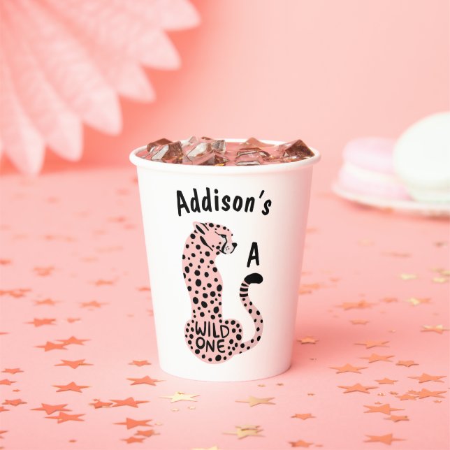 Wild One Pink Leopard Custom First Birthday Pappbecher (Insitu)