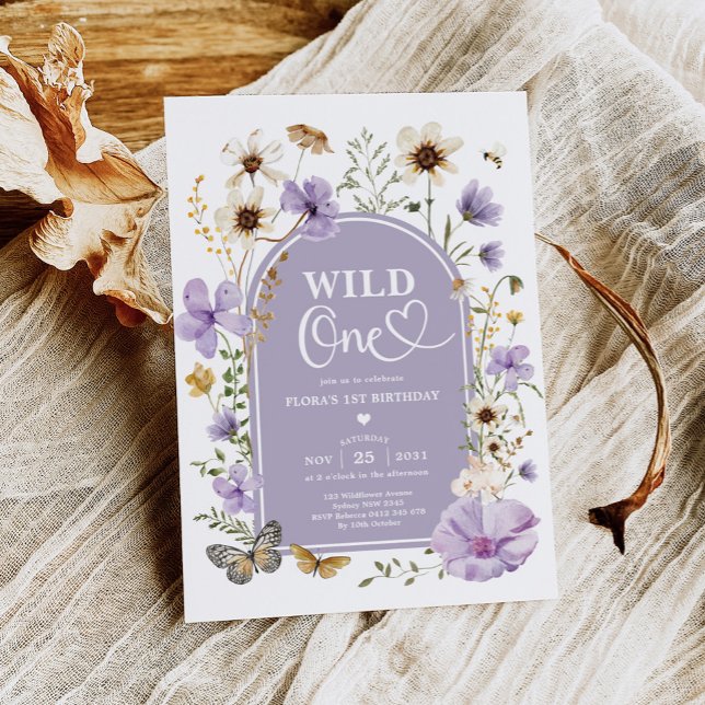 Wild One: Purple Beige Wildflower 1st Birthday Einladung (Von Creator hochgeladen)