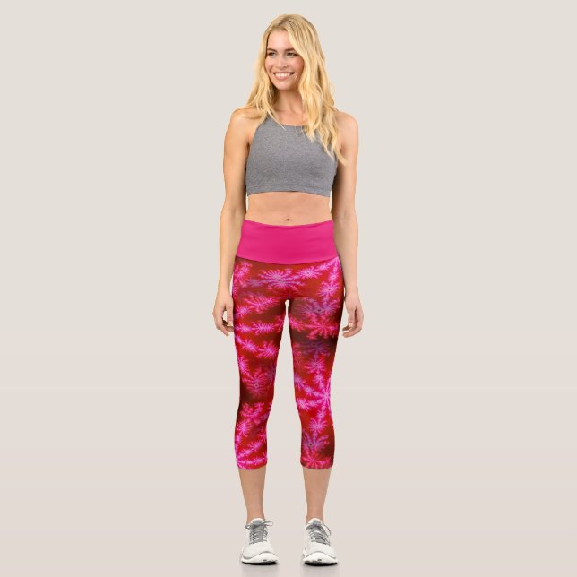 Wild Psychedelic Hot Pink Fraktal Sternexplosion Capri Leggings (Vorderseite)