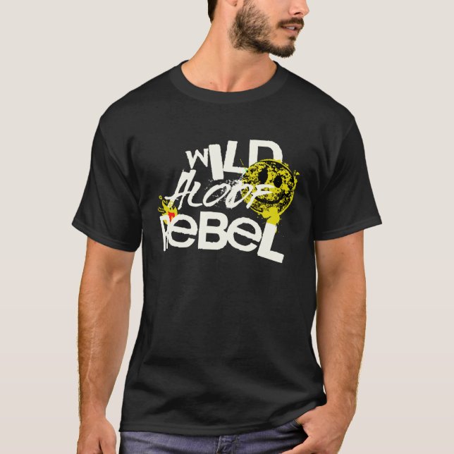 WILD REBEL ALOOF GRAPHIC GRUNGE TYPOGRAPHY T-Shirt (Vorderseite)