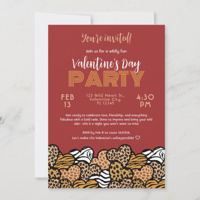 Wild Red Animal Print Heart Valentine's Day Party Einladung (Vorderseite)