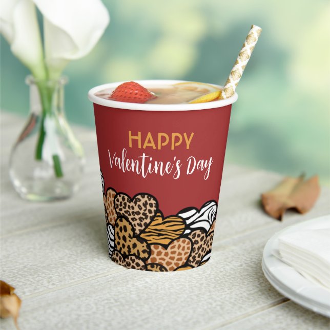 Wild Red Animal Print Heart Valentine's Day Party Pappbecher (In Situ)