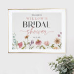 Wildblume Boho Brautparty Begrüßungsunterschrift Poster<br><div class="desc">Dieses Design besticht durch ein zartes Kreidegewölbe aus handgemalten Wildblumen und Grünpflanzen sowie durch eine gelungene Kombination aus modernen und rustikalen Schriftart. Sehen Sie sich die gesamte Kollektion an,  um mehr passende Artikel zu finden!</div>