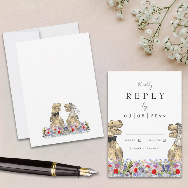 Wildblume Boho Dinosaur Wedding Reply RSVP Karte (Dinosaur wedding invitation reply enclosure card with T-Rex bride and groom and colorful wildflowers)