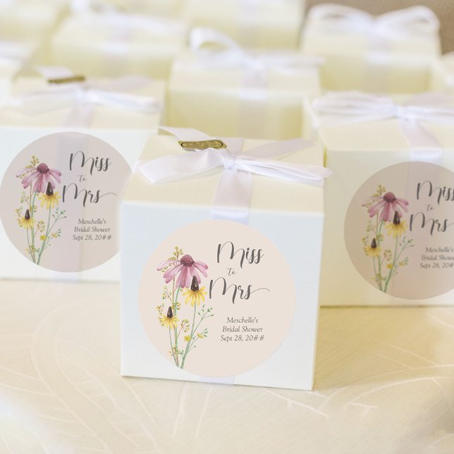 Wildblume Charm Miss zu Frau Country Brautparty Runder Aufkleber (Miss to Mrs bridal shower sticker from my Wildflower Charm collection)