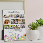 Wildblume das Leben gemeinsam lieben 11 Foto Fotoplatte<br><div class="desc">Hübsche Wildblume Foto wird personalisiert mit 11 Ihrer Lieblings-Fotos und Ihrem eigenen Text, wie "Leben zusammen lieben" und Ihre individuelle Formulierung oder Stimmung. Ihre Fotos werden in abgerundeten Rechteckformen dargestellt und wenn Sie Probleme mit der Platzierung haben, versuchen Sie, Ihr Bild in eine horizontale Landschaftsform zu schneiden und neu hochzuladen....</div>