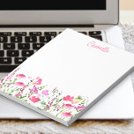 Wildblume Delikatessen Rosa Blüten Personalisiert Notizblock<br><div class="desc">Hübsches Notizblock mit rosa Wildblume Rand,  um mit Ihrem Namen zu personalisieren. Dieses zarte und feminine Aquarellblumendesign grenzt an wilde Blume mit handgeschriebener Typografie.</div>