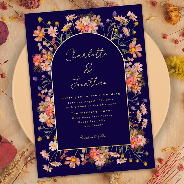 Wildblume Hochzeit im Herbst Navy Blue Folieneinladung (Gold foil wildflower arch navy blue fall wedding invitation with watercolor dried flowers)