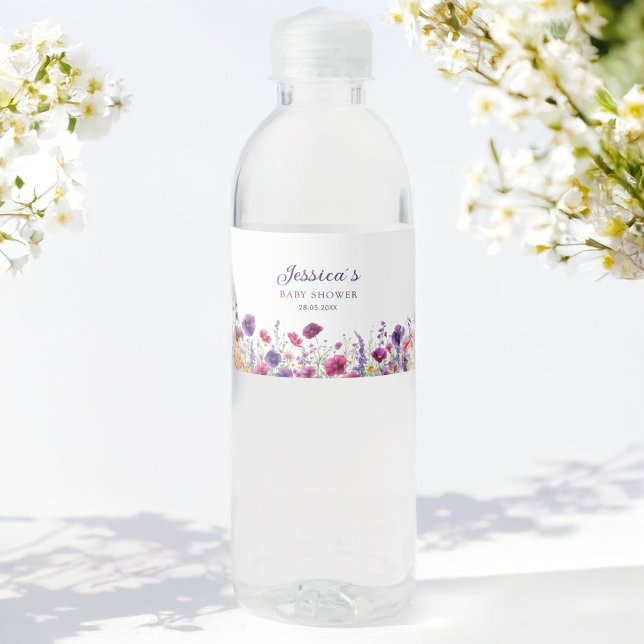 Wildblume, Lila-rosa-Blume-Babydusche Wasserflaschenetikett (Wildflower, White-Purple-Pink-Flower Baby Shower Water Bottle Label with your Name and Date.)