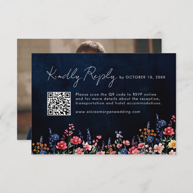 Wildblume Rustikales Boho Navy QR-Foto RSVP Karte (Vorne/Hinten)