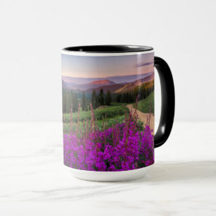 Wildblume-Sonnenaufgang  Butte mit Haube, Colorado Tasse