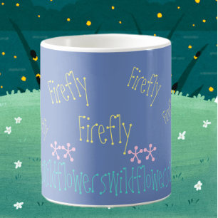 Wildblume und glänzender lila Abend Kaffeetasse