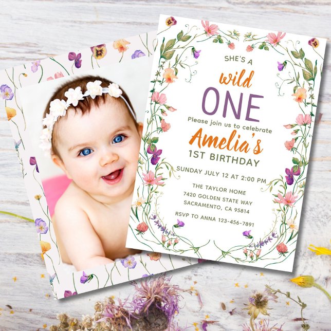 Wildblumen 1. Geburtstag Wild One Einladung (Editable wildflower 1st birthday invite for baby girl with optional photo on back.)