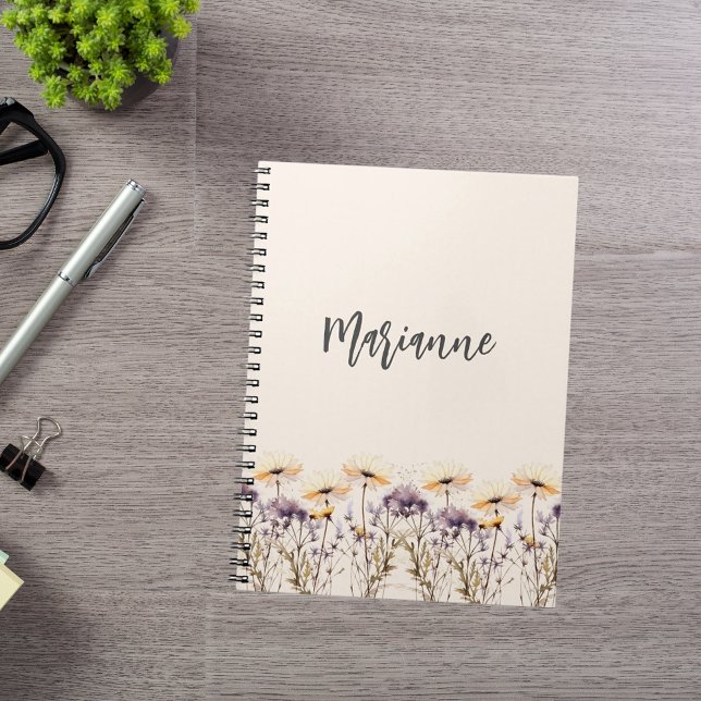 Wildblumen Beige gelbe individuelle Name-Skripte Notizblock (Von Creator hochgeladen)