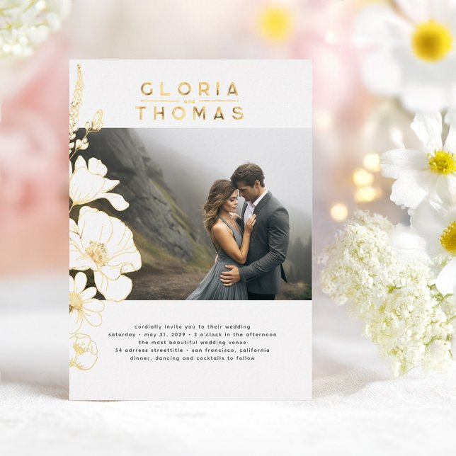 Wildblumen Elegantes modernes Hochzeitsfest Foto Folieneinladung (Gold Foil Wildflowers Photo Wedding Invitation)