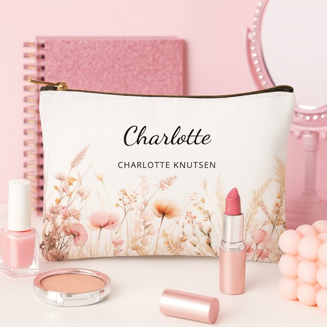 Wildblumen Rosa Beige Monogramm Zubehörtasche (Von Creator hochgeladen)