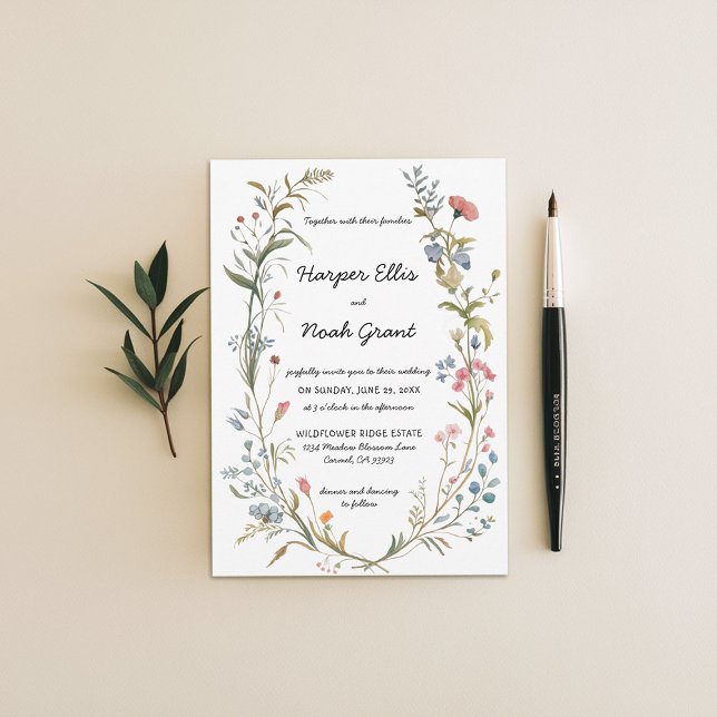 Wildblumen Thema Pastel Blue Handgeschriebene Hoch Einladung (wildflowers wedding invitation manor floral frame hand-written modern garden backyard barn blue pink)