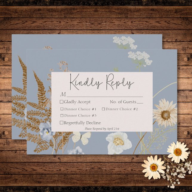 Wildblumen zum Dusty Blue Wedding Drei Dinner RSVP Karte (Wildflowers on Dusty Blue Wedding Three Dinner RSVP Card)