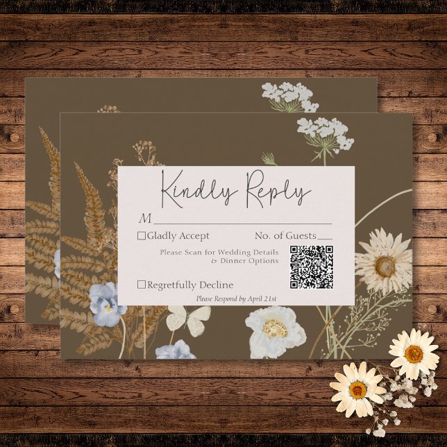 Wildblumen zum QR-Code für Braun-Hochzeiten RSVP Karte (Wildflowers on Brown Wedding QR Code RSVP Card)