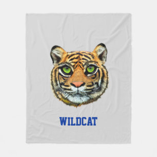 Wildcat und Kalligrafie auf Silbergrau Fleecedecke