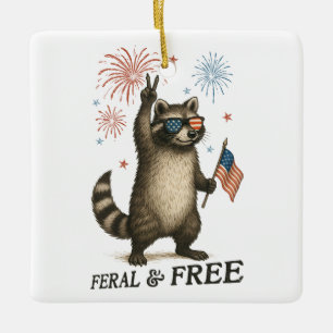 Wilde, aber freie Feuerwerke Wilde Raccoon 4. Juli Keramikornament