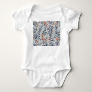 Wilde Blumen auf Blau, botanisches Muster. Baby Strampler