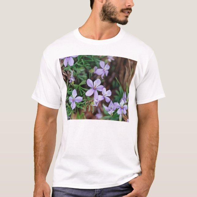 Wilde Blumen T-Shirt (Vorderseite)