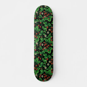 Wilde Erdbeeren auf schwarz Skateboard