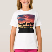 Wilde Mustangs am Horizont