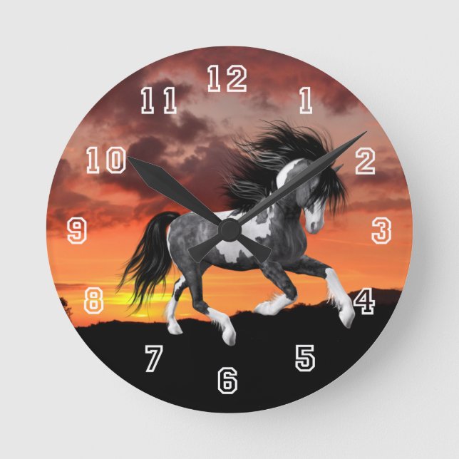 Wilde Paint Horse Wall Clock Runde Wanduhr (Vorderseite)