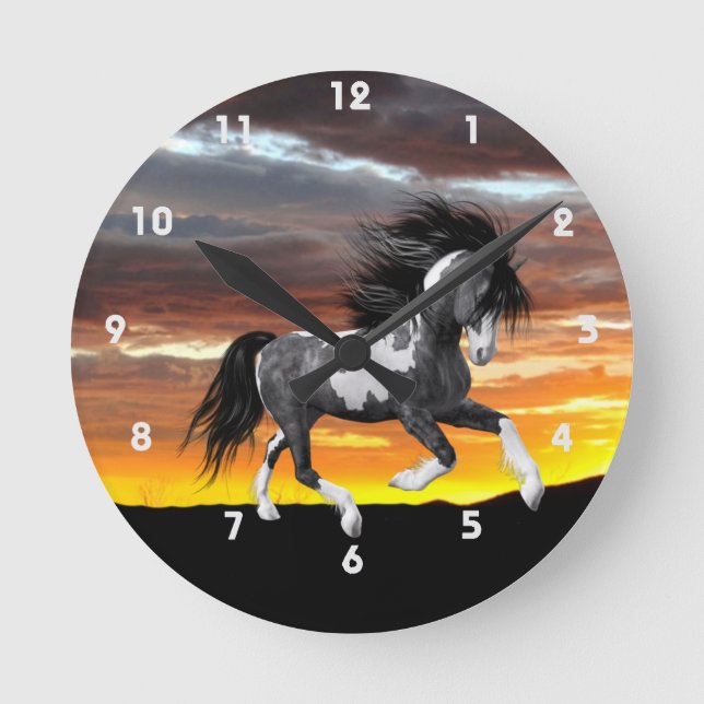 Wilde Paint Horse Wall Clock Runde Wanduhr (Vorderseite)