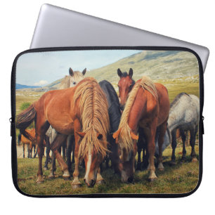 Wilde Pferde Livno Naturlandschaft Laptopschutzhülle