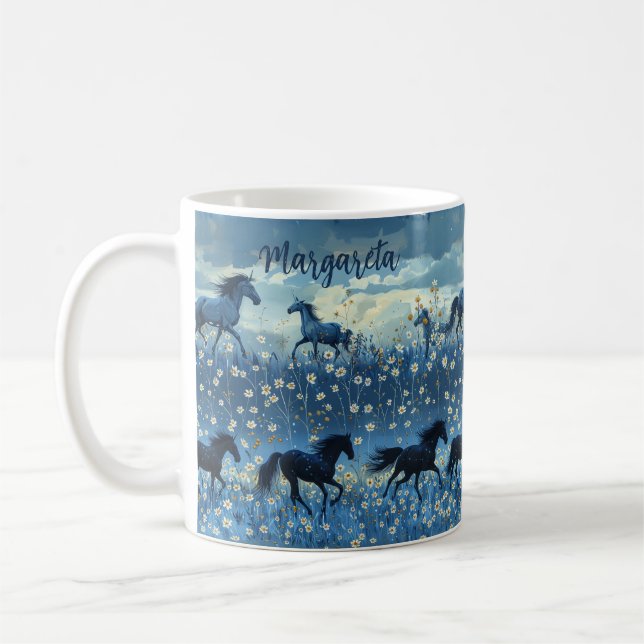 Wilde Pferde und Wildblumen personalisierte Mug Bl Kaffeetasse (Links)