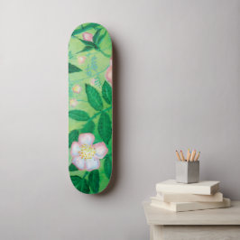 Wilde Rose Rosa Canina blühend Skateboard