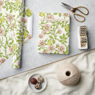 Wilde Rosen und Schmetterlinge /rosa/hellgrün/gelb Geschenkpapier