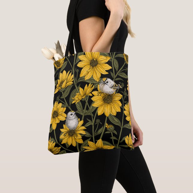 Wilde Sonnenblumen und goldfarbene Vögel/gelb (Von Nahem)