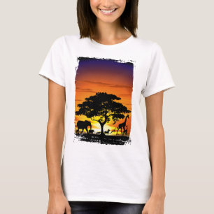 Wilde Tiere auf der afrikanischen Savanna Sunset T-Shirt