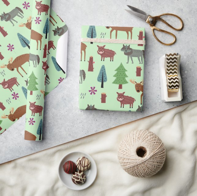 Wilde Tiere im Wald Hirsche Wolf Geschenkpapier (Kunsthandwerk)