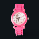 Wilde und gratis braune arabische Pferdekuchen Armbanduhr<br><div class="desc">Wilde und gratis arabische Pferdemädchen schauen sich Pferdegeschenke an,  die das Party von Arabien schmücken,  ein personalisiertes Geschenk für Pferdefreunde.</div>