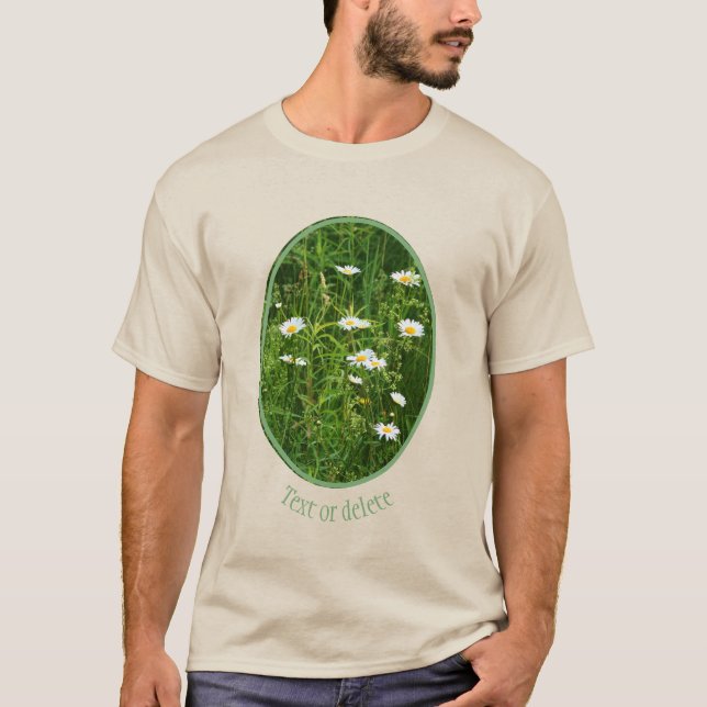 Wilde weiße Daisy-Blume im Feld Personalisiert T-Shirt (Vorderseite)