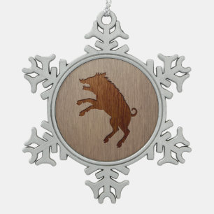 Wilder Eber graviert auf hölzernem Entwurf Schneeflocken Zinn-Ornament