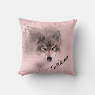Wilder Grauer Wolf in Pink Kissen