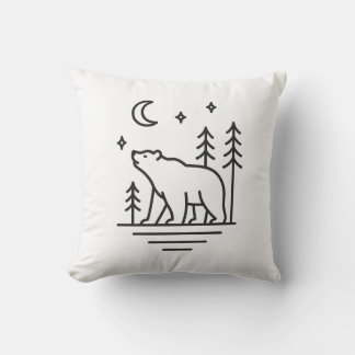Wilderness Bear Under the Moon Decorative Pillow Kissen
