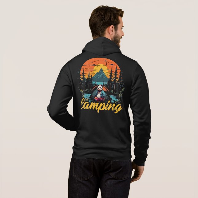 Wilderness Whisper – The Camping Bear Adven Hoodie (Schwarz voll)