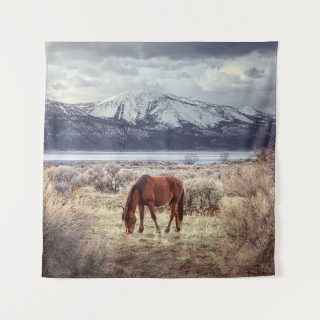 Wildes Pferd: Nevada Winterlandschaft. Wandteppich (Vorderseite)