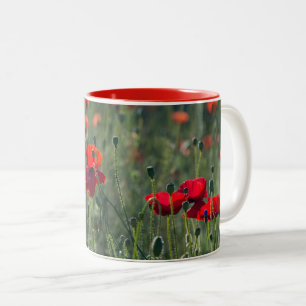 Wildes Poppies-Feld  Zweifarbige Tasse