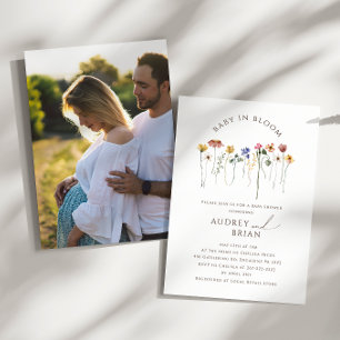 Wildflower-Baby-in-Üppiger-Blütenfülle-Paar-Foto Einladung