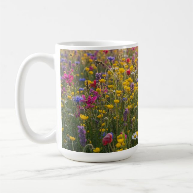 Wildflower Meadow –Hand-Drawn Botanical Graphic Te Kaffeetasse (Links)