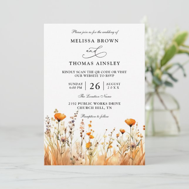 Wildflowers Elegant Modern Budget QR Code Wedding Einladung (Stehend Vorderseite)