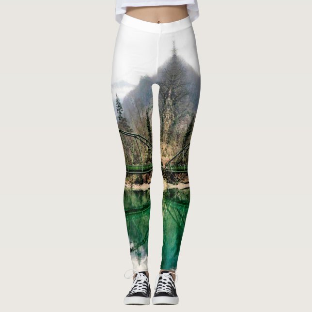 Wildness Bridge Szene im Freien Leggings (Vorderseite)